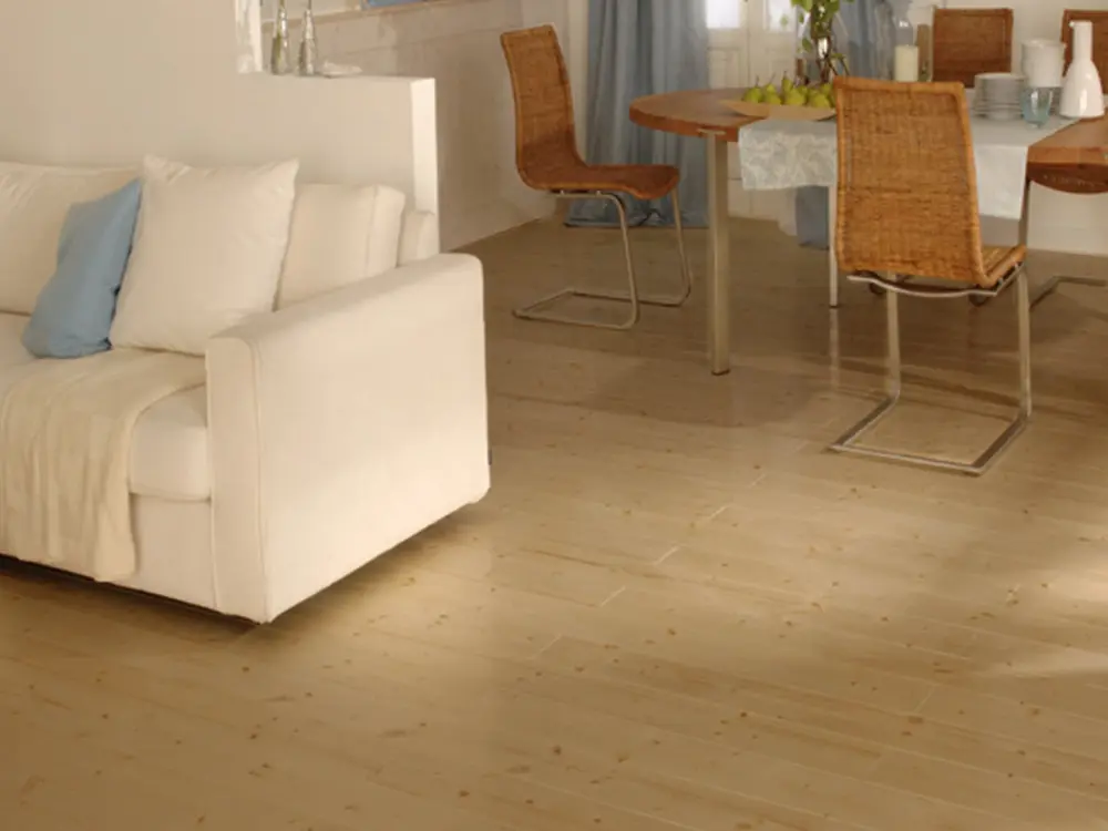 18-201297~~02~Fichte_Massivholzdielen_geoelt