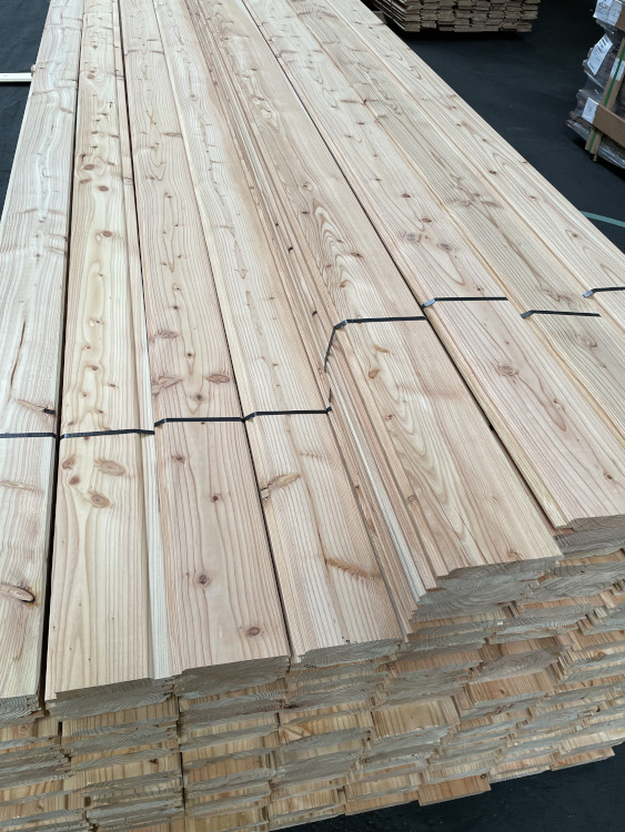 18-201277~~06~Euro_Laerche_Kombi_Lager06