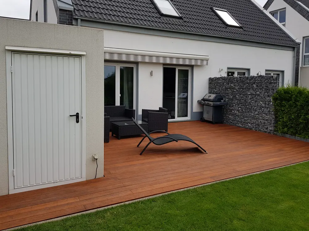 00020749~~03~CoBAM-Bambus-Terrassendiele-Standard-Select-coffee-genutet-N-F-grob-fein-vor