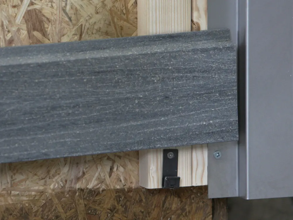 00022446~~03~naturinform-anfangs-endklammer-die-gestaltende-edelstahl-schwarz-schrauben-inklusive