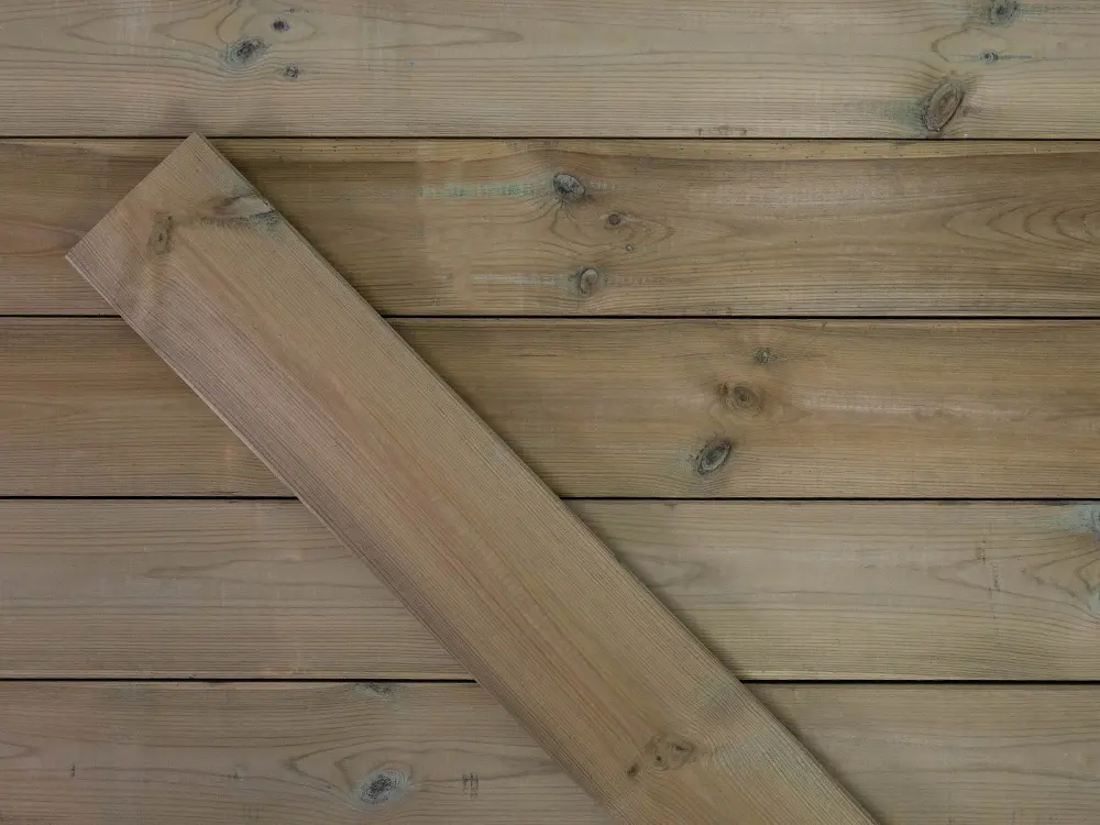 18-220267~~24~Kiefer_Terrassendielen40x145mm04