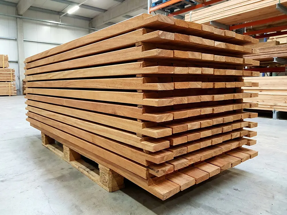 00080049~~01~cupiuba-unterkonstruktion-ad-4-seitig-gehobelt-kanten-gerundet-wechselfal_KI