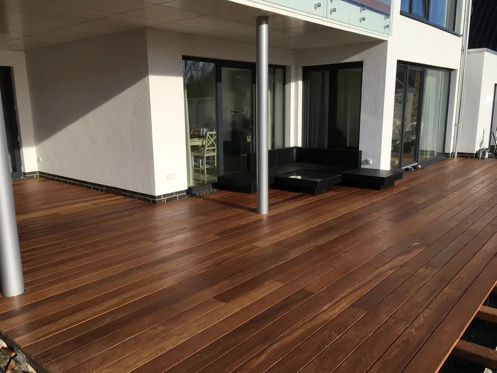 00085113~~09~Terrassendielen_GuyanaTeak