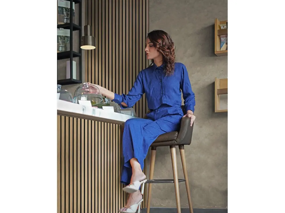 18-220363~~12~Akustikpaneel_DecoLine_Eiche_natur_Ambiente01