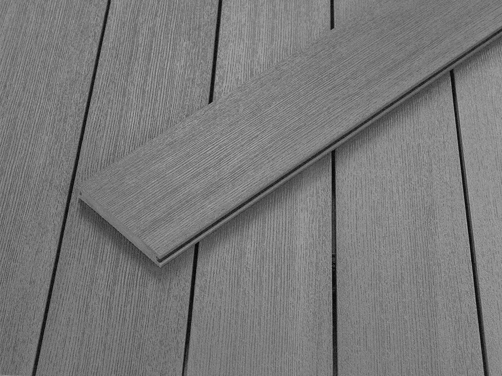 18-202727~~04~BPC_TD_20x140mm_Massiv_SilverGum_Frontansicht_m_Diele02