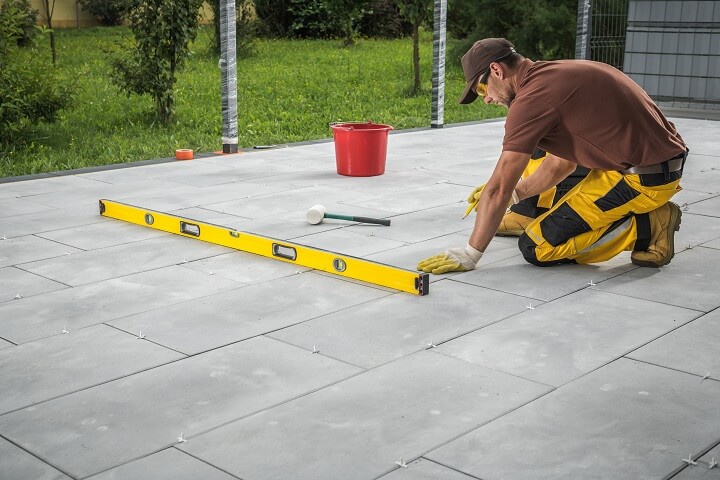 Keramikplatten verlegen Terrasse
