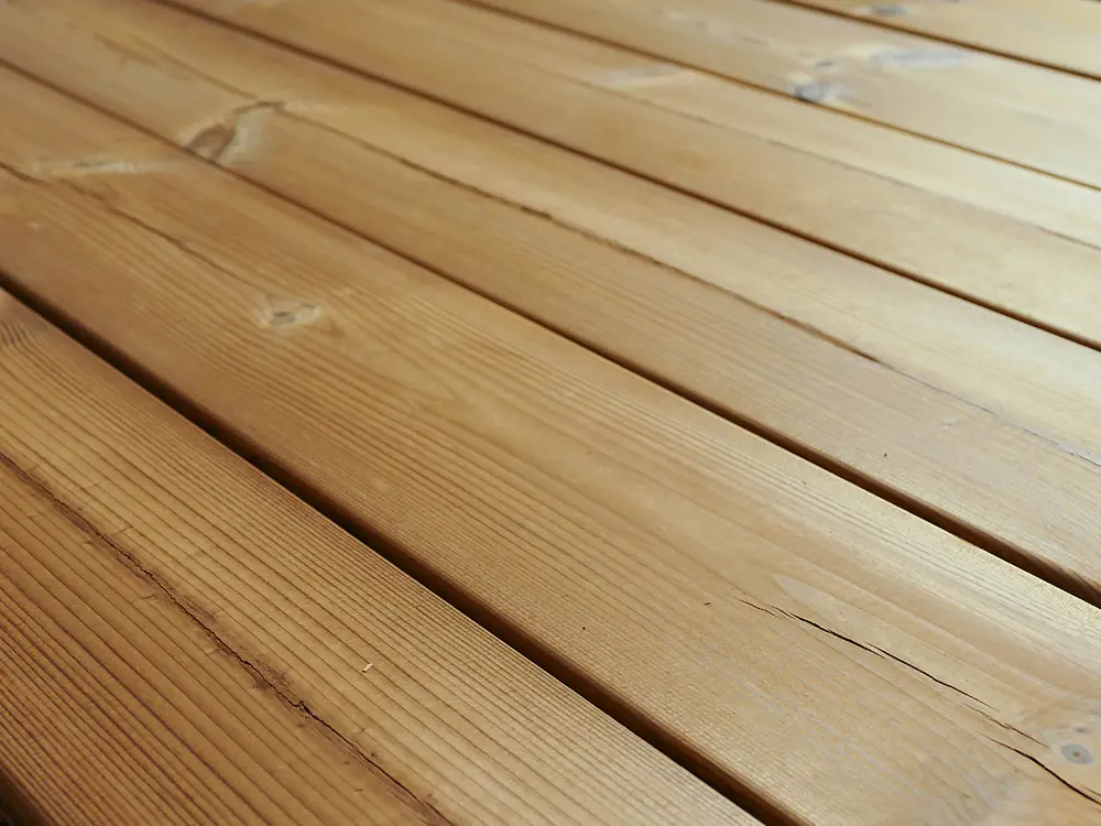 18-220371-B~~26~Thermokiefer_Terrassendielen_26x140_glatt_glatt_06