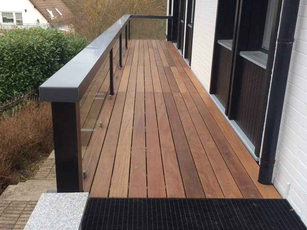 00020723~~04~Cumaru_Terrassendiele_Ambiente4