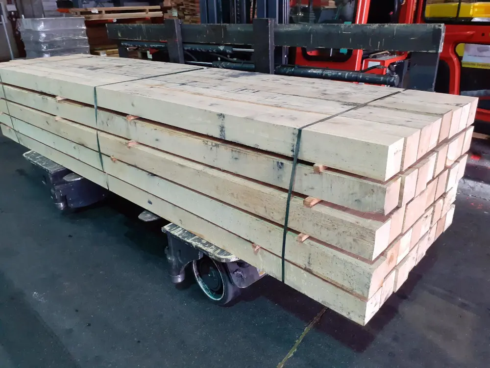 18-201632~~01~Eiche_Kantholz_120_Lager01