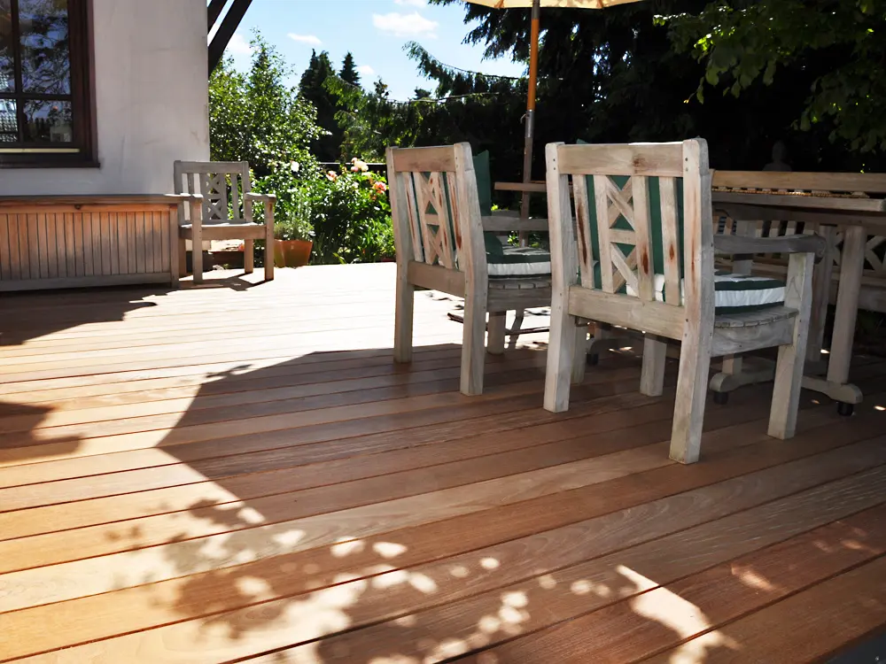 00021820~~13~Ipe_Terrassendielen_FSC_glatt_glatt