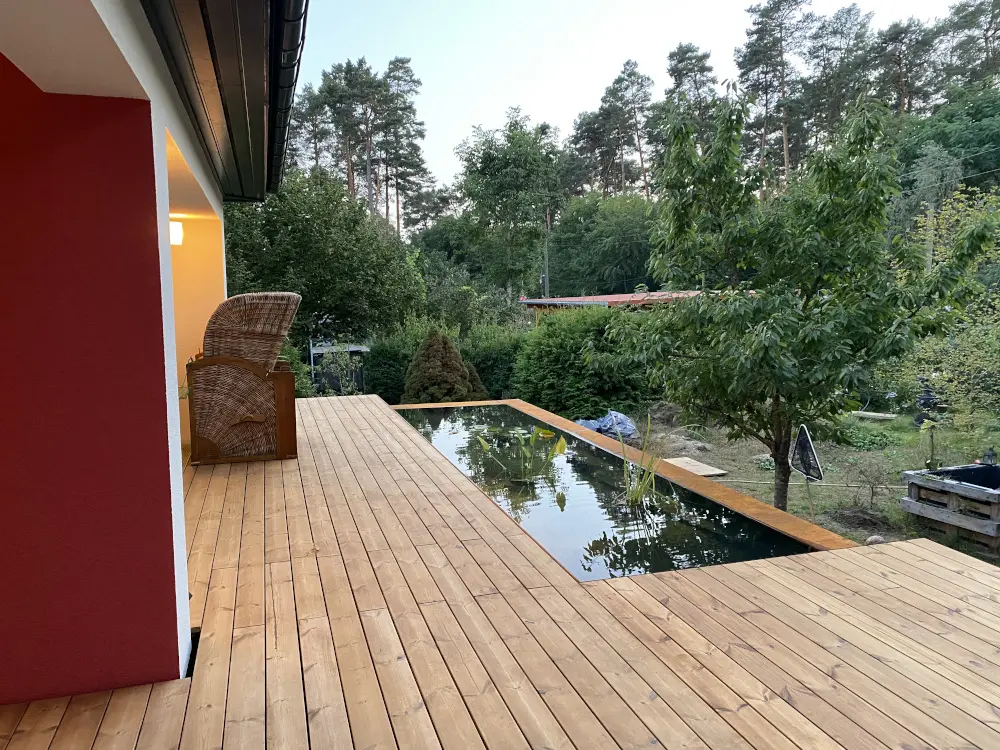 18-204248~~05~26x137-mm-thermokiefer-terrassendielen05