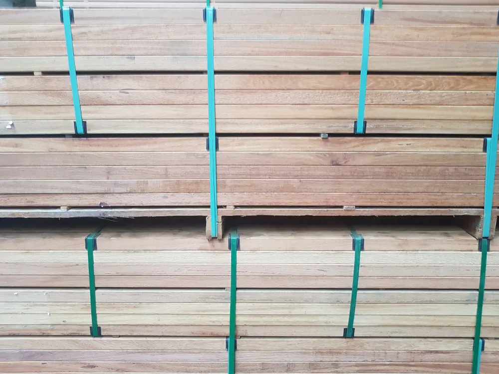 18-200993~~03~AP_UK_45x70_Lager03