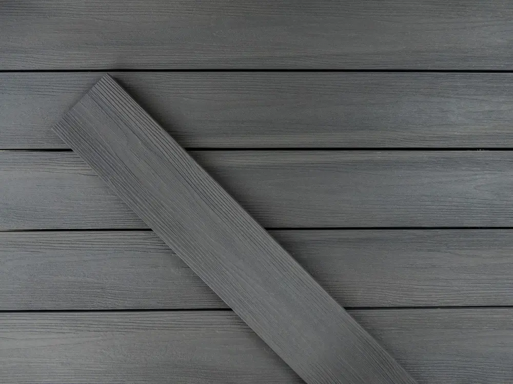 18-202729~~07~BPC_TD_20x140mm_Massiv_MediumGrey_Draufsicht_M_Diele01