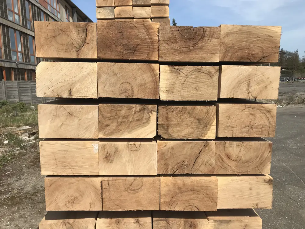 18-201330~~03~Eiche_Gartenschwellen_Lager_Shop