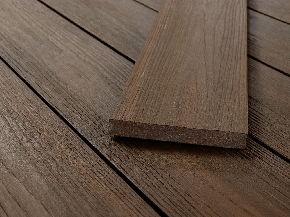 KAHRS BPC Terrassendielen, 20x140 mm, Massiv, Walnut, strukturiert, co-extrudiert