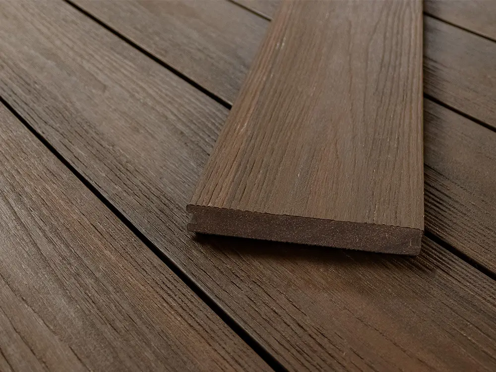 18-202718-A~~01~BPC_TD_20x140mm_Massiv_Massiv_Walnut_Startbild01