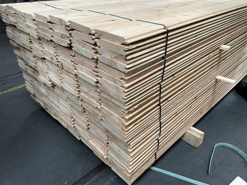 18-201277~~01~Euro_Laerche_Kombi_Lager01