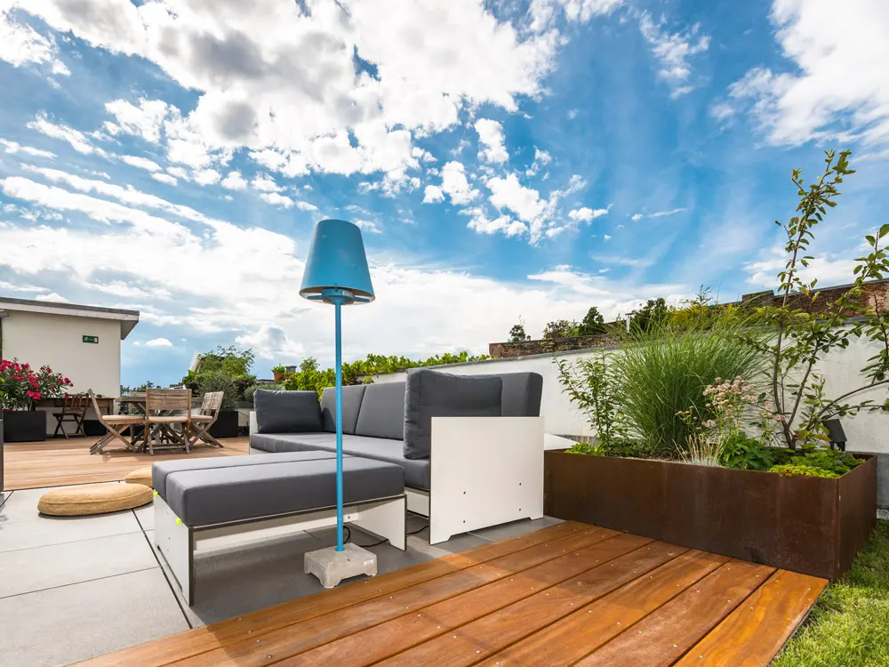 00022953~~06~Cumaru_Terrassendielen_25x145_mm_KD_glatt_glatt