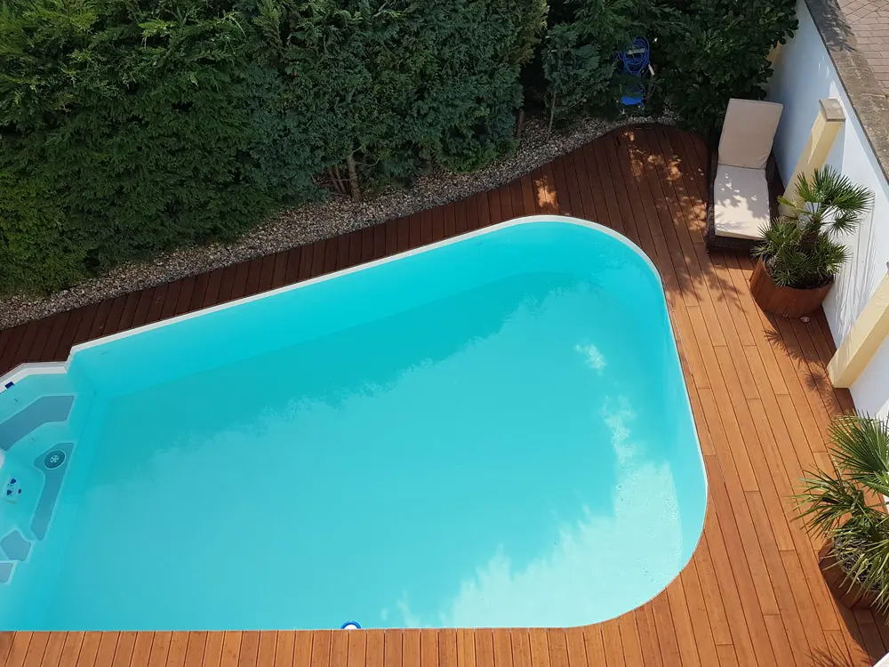 00020749~~01~CoBAM-Bambus-Terrassendiele-Standard-Select-coffee-genutet-N-F-grob-fein-vorgeoelt-20x140mm