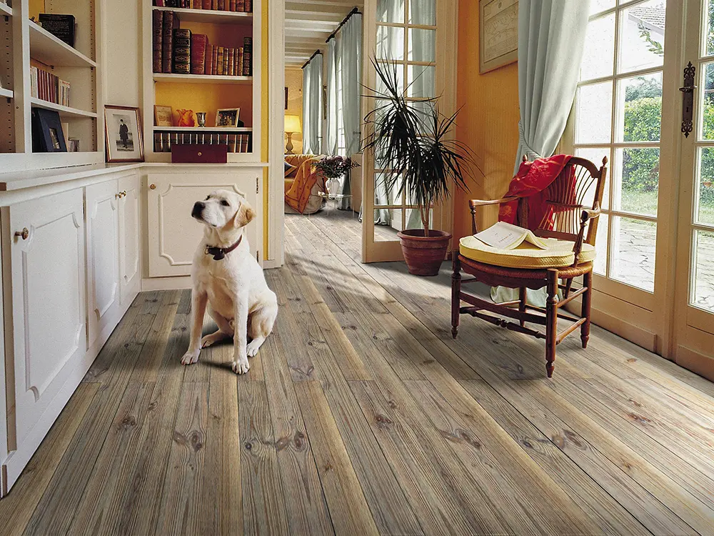 18-201057~~01~KAHRS_Massivholzdiele_Seekiefer