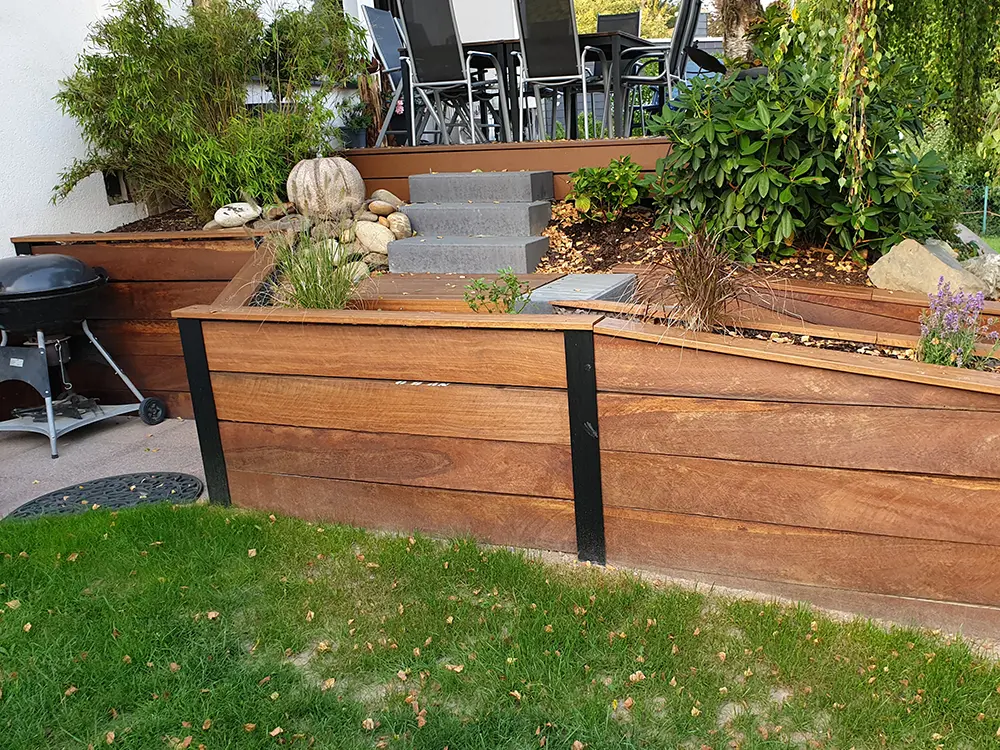 00002767~~03~Schnittholz_Bongossi_saegerau