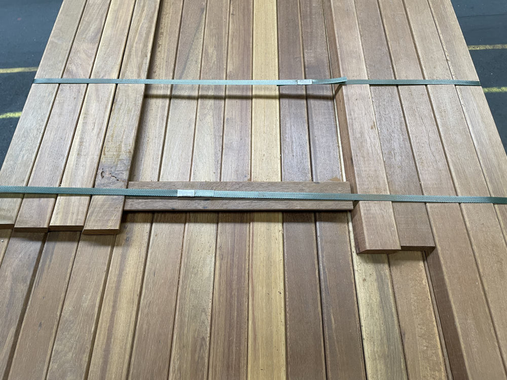 18-204117~~06~Tanimbuca_Rhombus_Lager06