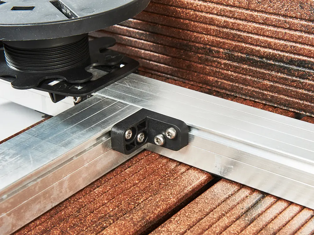 18-200628~~02~Terrassenbauwinkel_Kunststoff