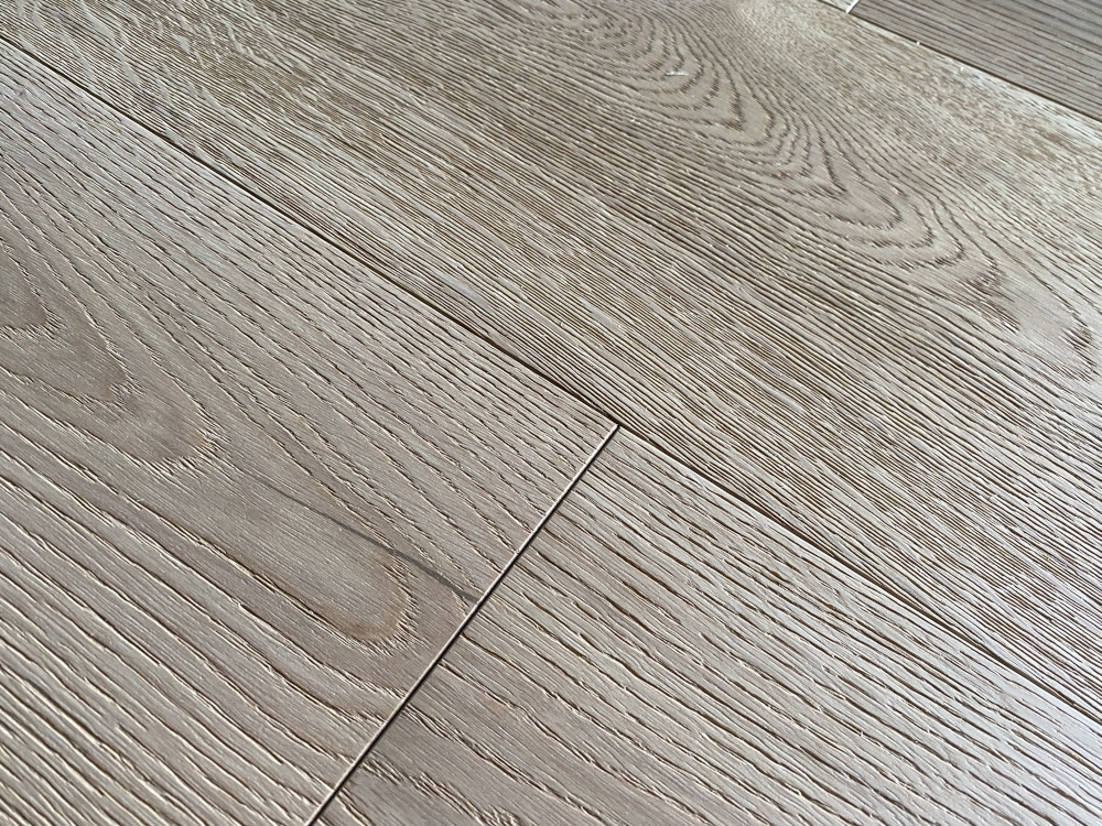 00270003~~19~Kahrs_Parkett_Eiche06