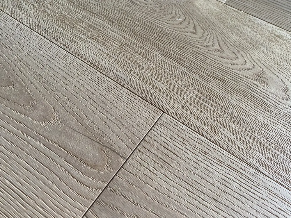 00270003~~19~Kahrs_Parkett_Eiche06