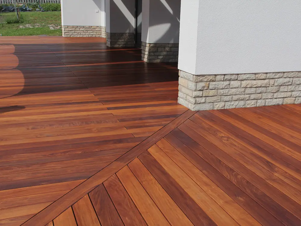 00064008~~11~00017790_ipe-terrassendielen-glatt-kanten-gefast