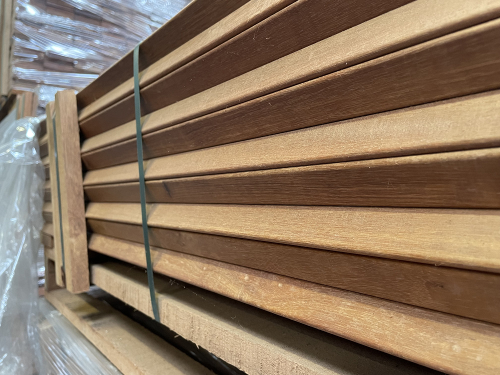 18-204117~~02~Tanimbuca_Rhombus_Lager02