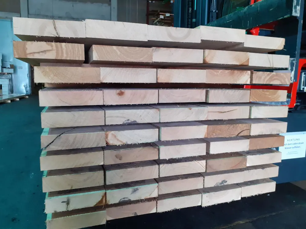 18-201633~~02~Eiche_Kantholz_50_Lager02