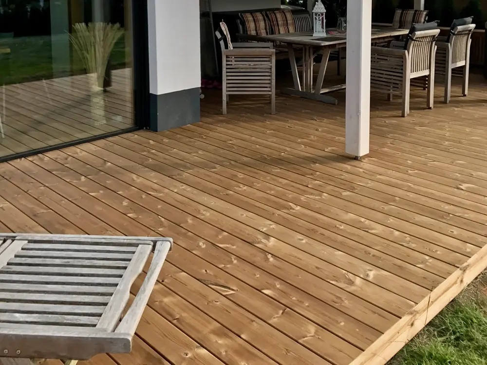 18-204248~~02~26x137-mm-thermokiefer-terrassendielen02