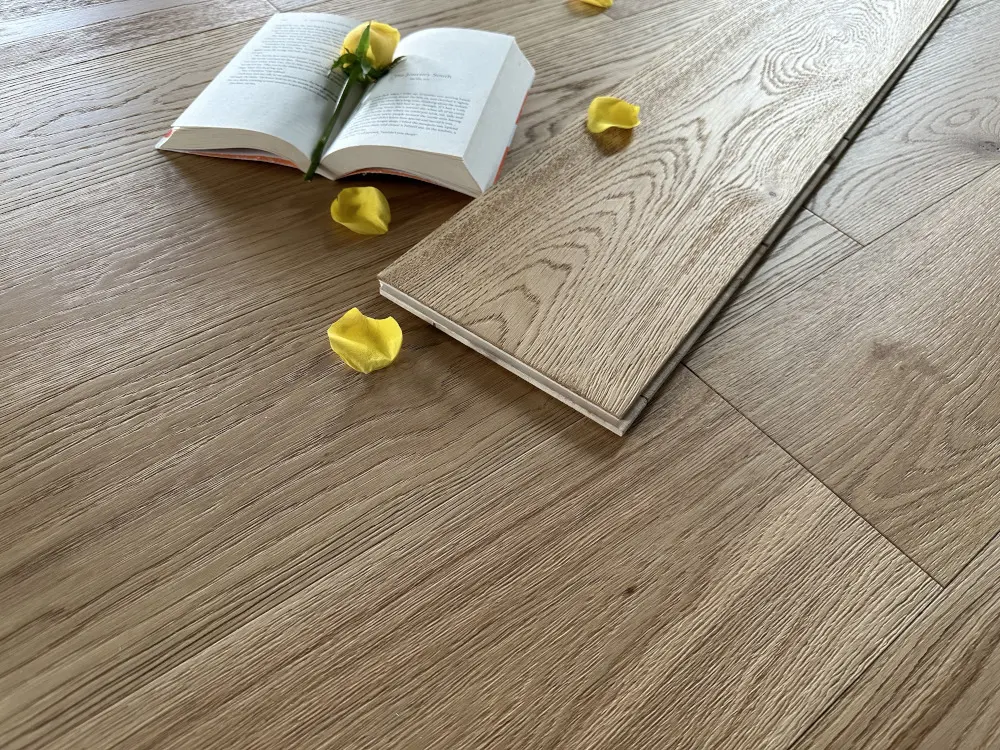 00070201~~03~Eiche_Parkett_Exklusiv03