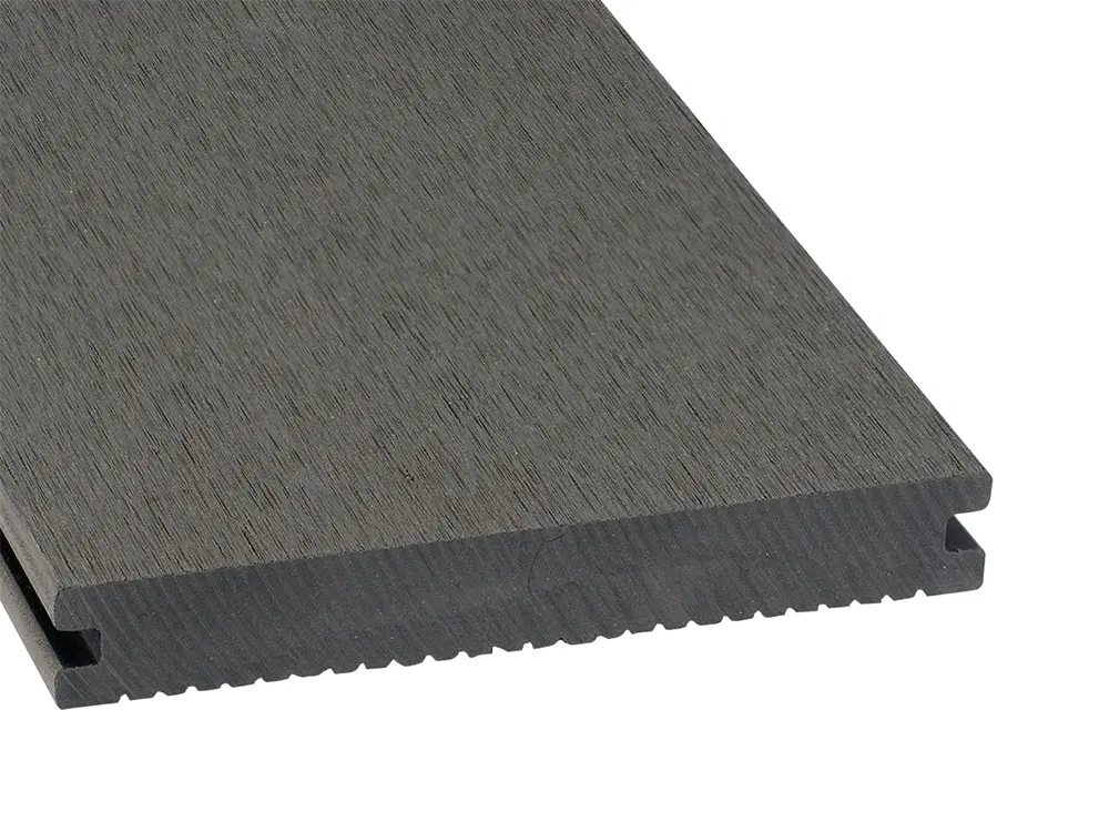 18-204567~~03~BPC_Light_Silver03